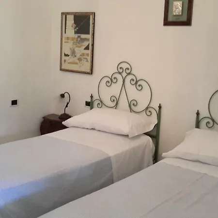 Vendégház Ai Vecchi Pini